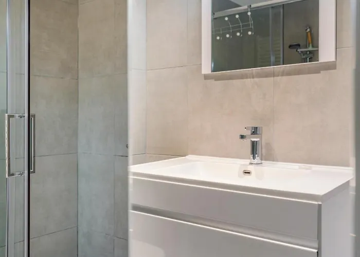 Retro Woning Te Centrum Oostende, 5min De Kust * Ostend