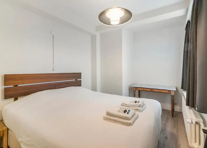 Retro Woning Te Centrum Oostende, 5min De Kust * Ostend