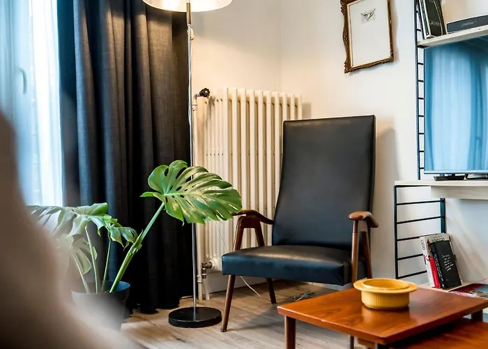 Apartment Retro Woning Te Centrum Oostende, 5min De Kust Ostend